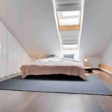 Unique City Centre Duplex, Roof Top Terrace, Castle View Apartment