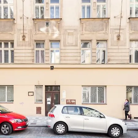 Unique Centre Duplex, Roof Terrace, Castle View *